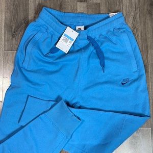 Nike men’s sweatpants size medium